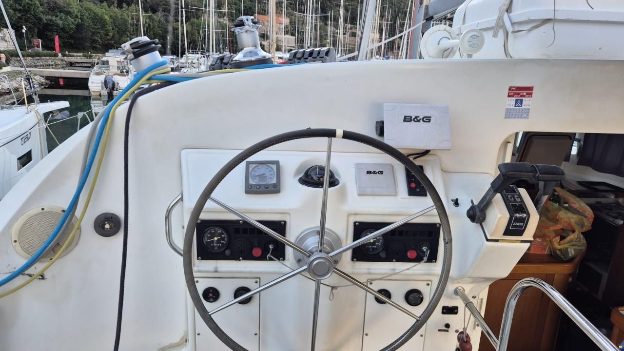 Lagoon 410
