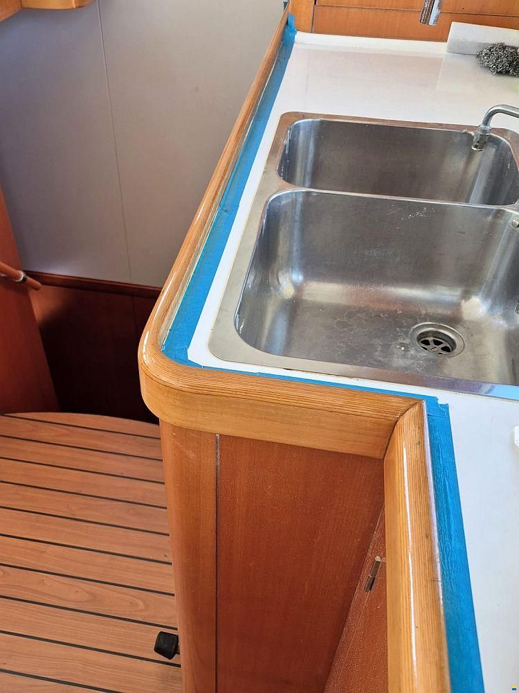 Lagoon 410