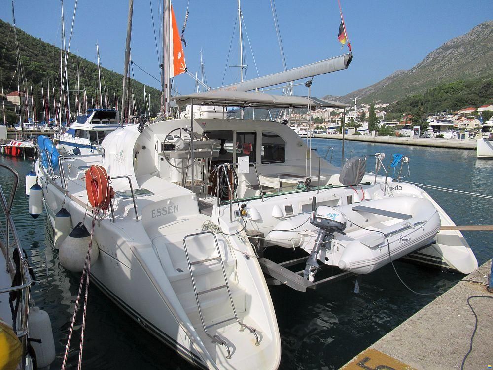 Lagoon 410