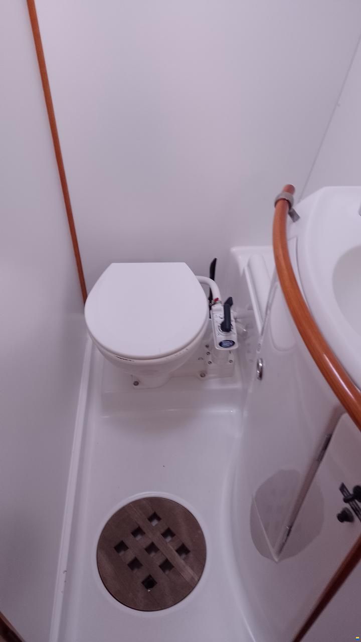 Lagoon 410
