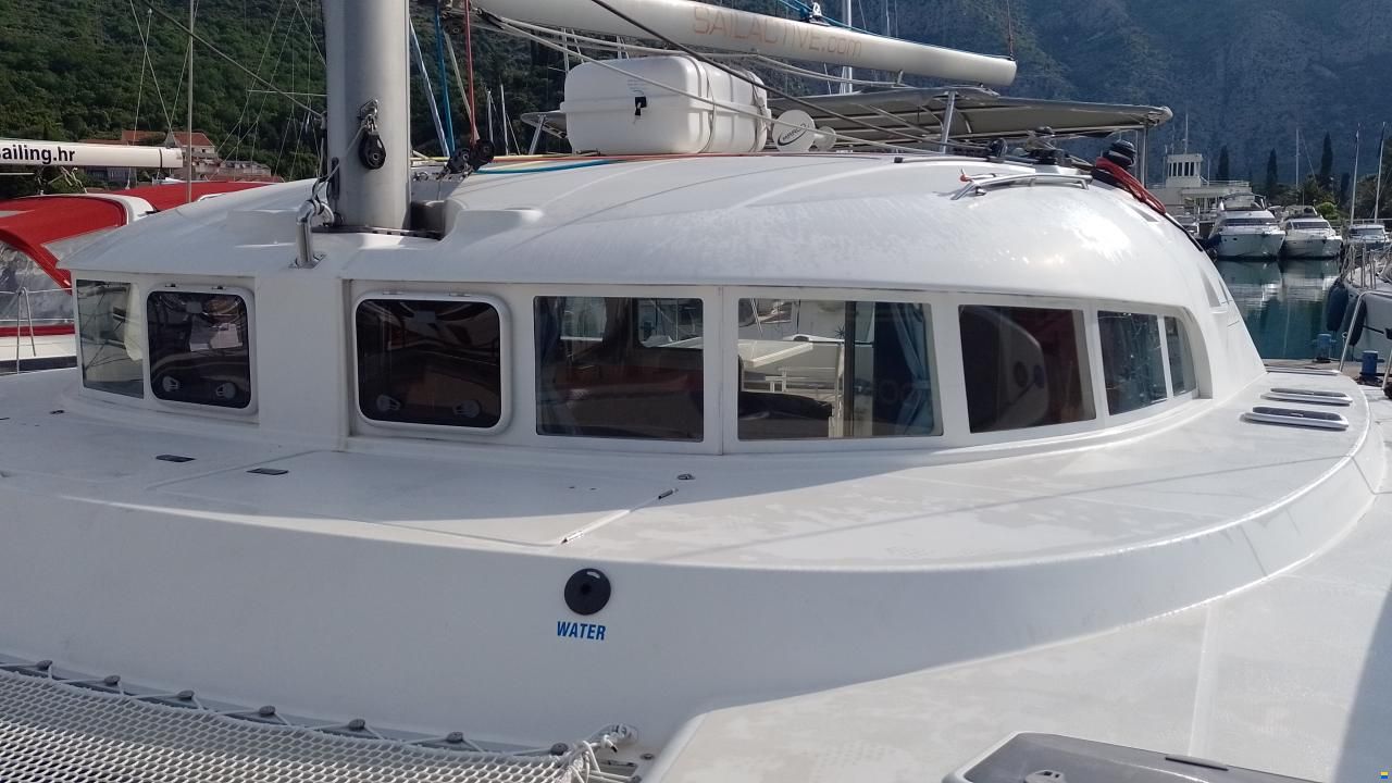 Lagoon 410