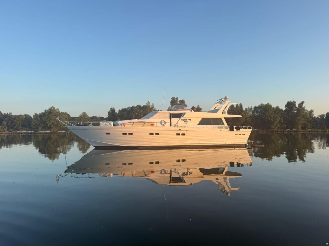 Cantieri di Pisa Akhir 20