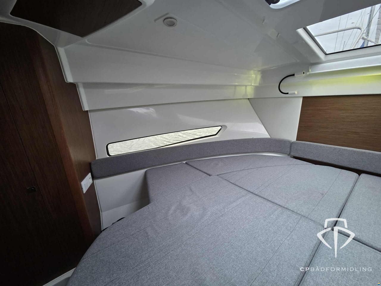 Beneteau Antares 9