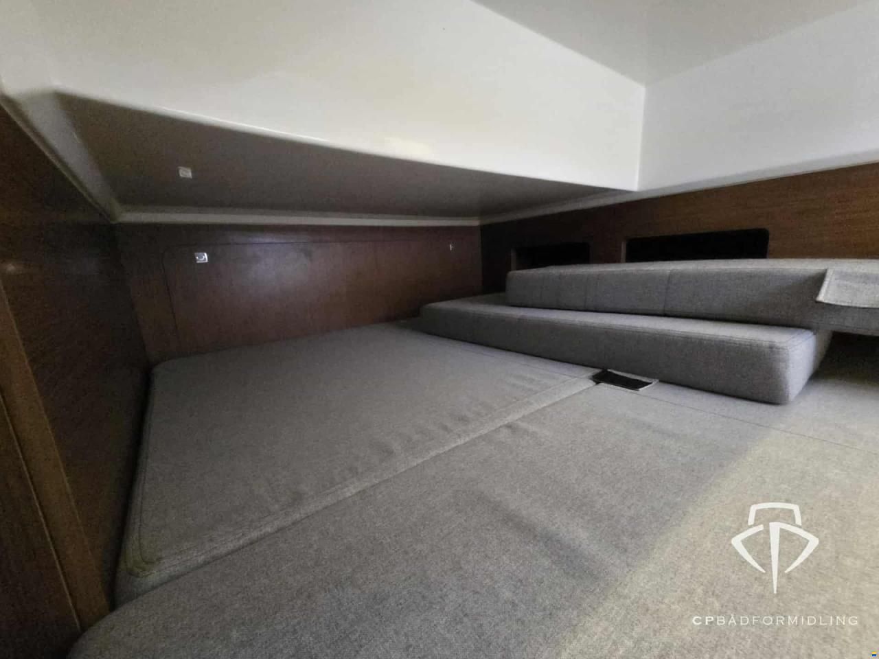 Beneteau Antares 9