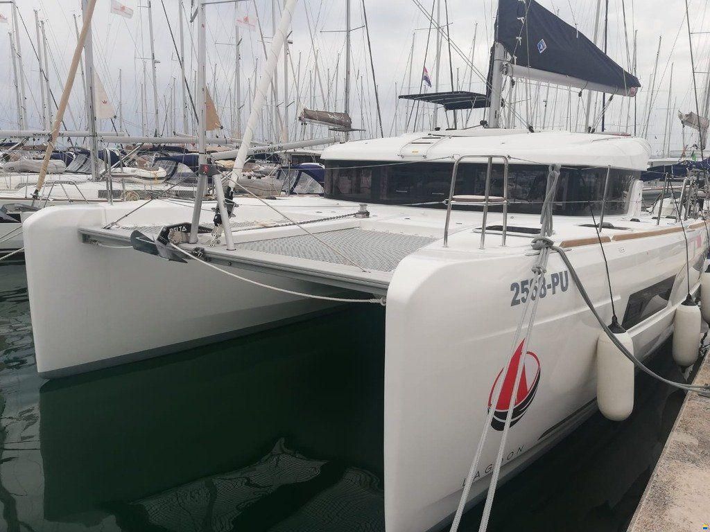 Groupe Beneteau Lagoon 40