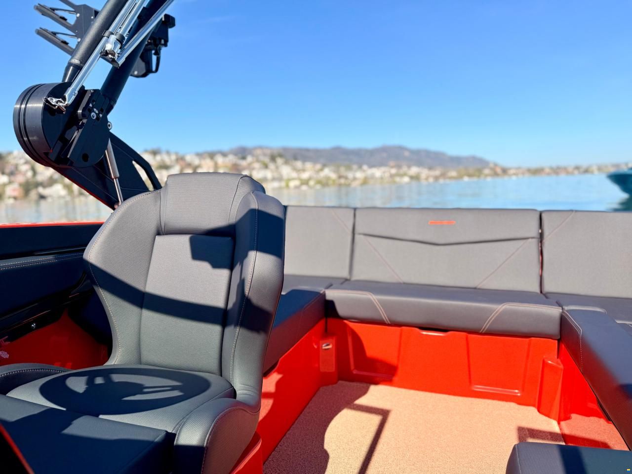 MasterCraft NXT20 Wakeboard & Wakesurf