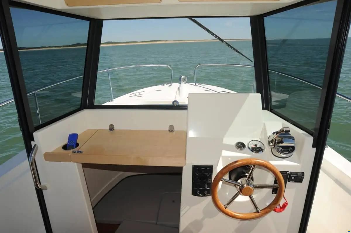 Ocqueteau Ostrea 710 timonera