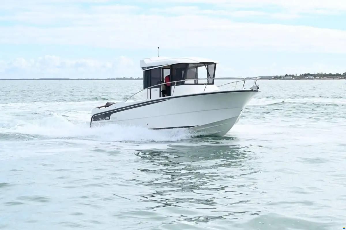 Ocqueteau Ostrea 710 timonera