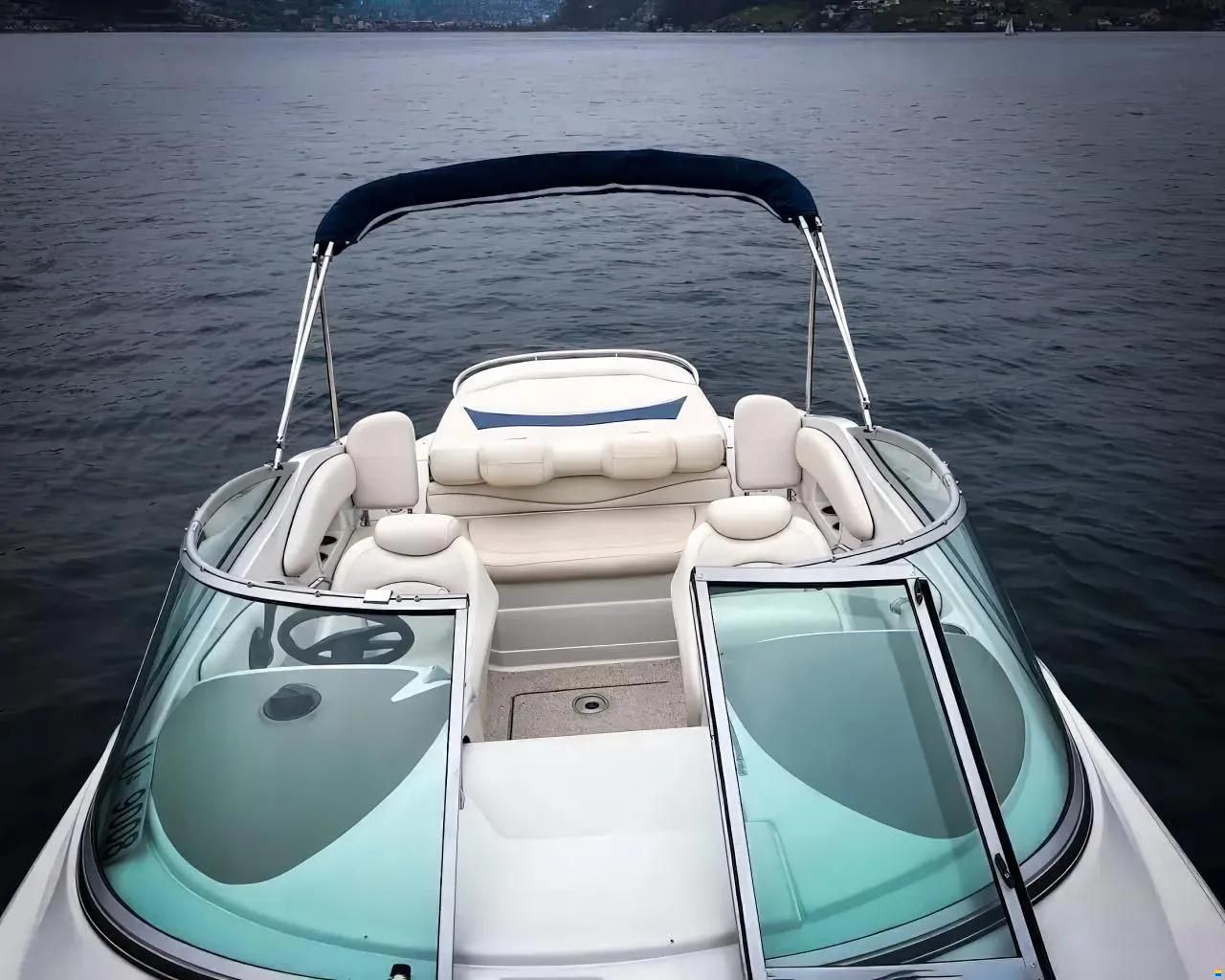 Crownline 26 Day Cruiser