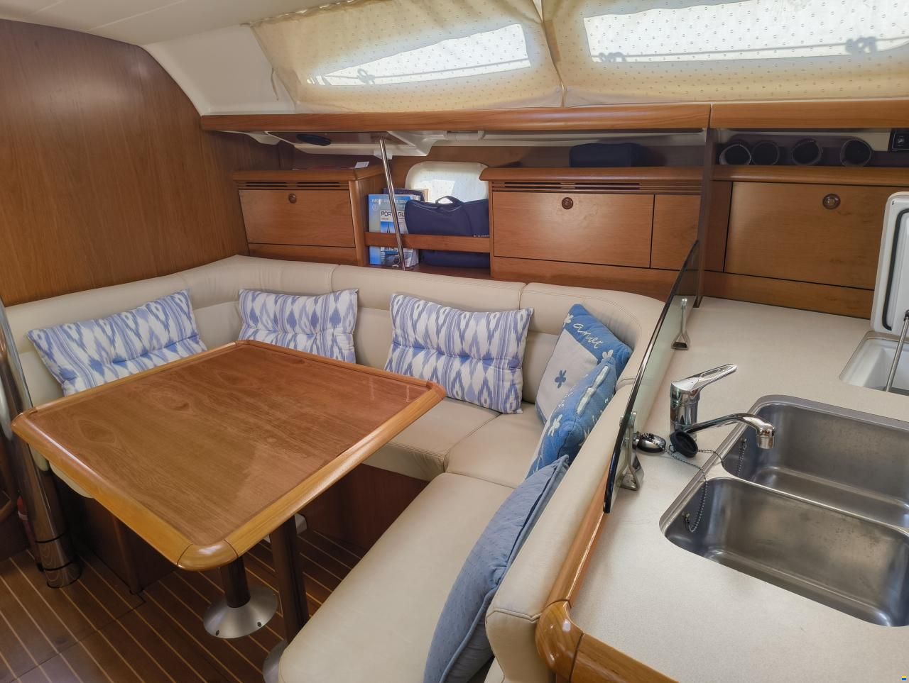 Jeanneau Sun Odyssey 37 Legend