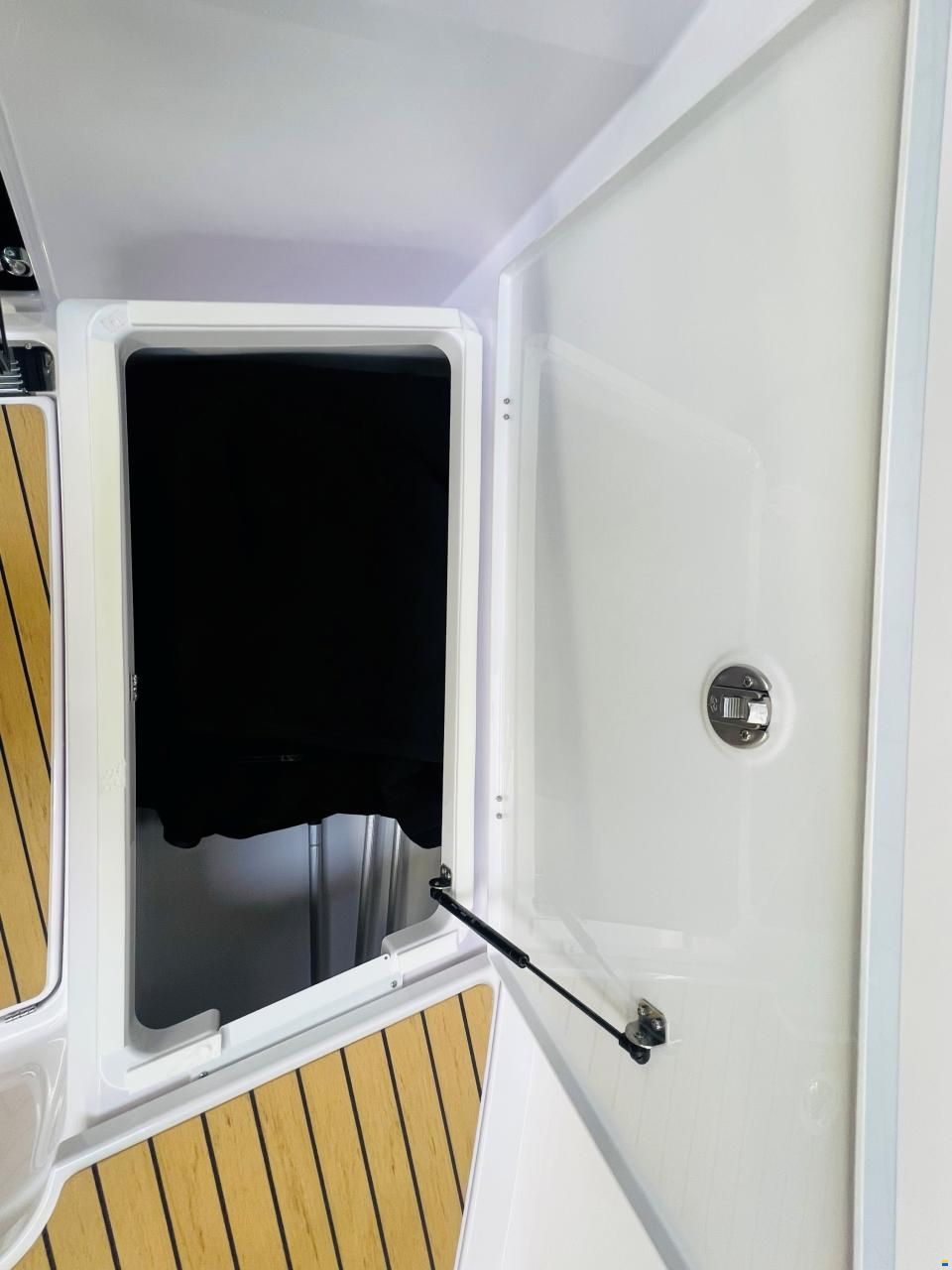 XO Boats DSCVR 9 Open