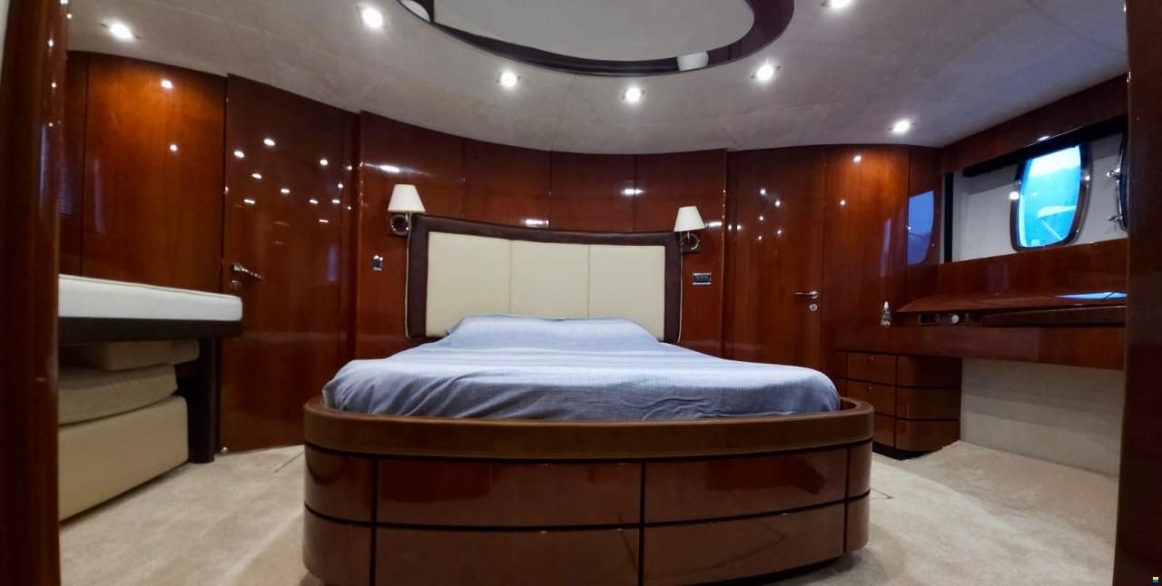 Fairline Squadron 74