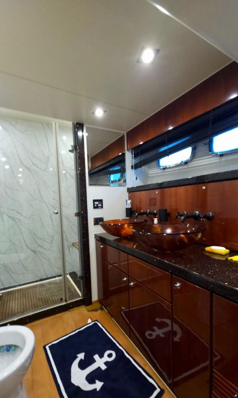 Fairline Squadron 74