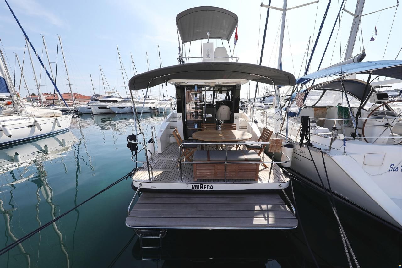 Cobra Futura 40
