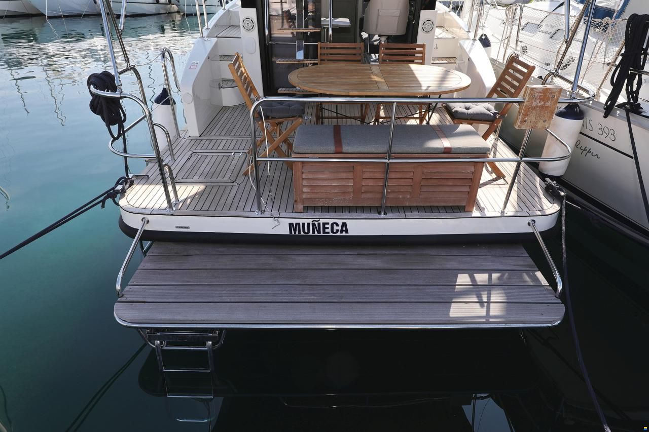 Cobra Futura 40