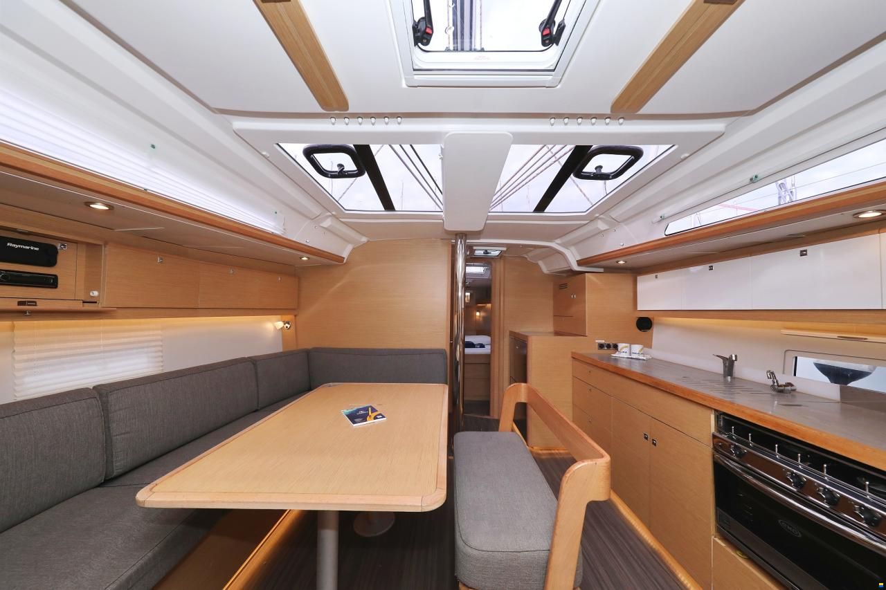 Dufour 430 GL