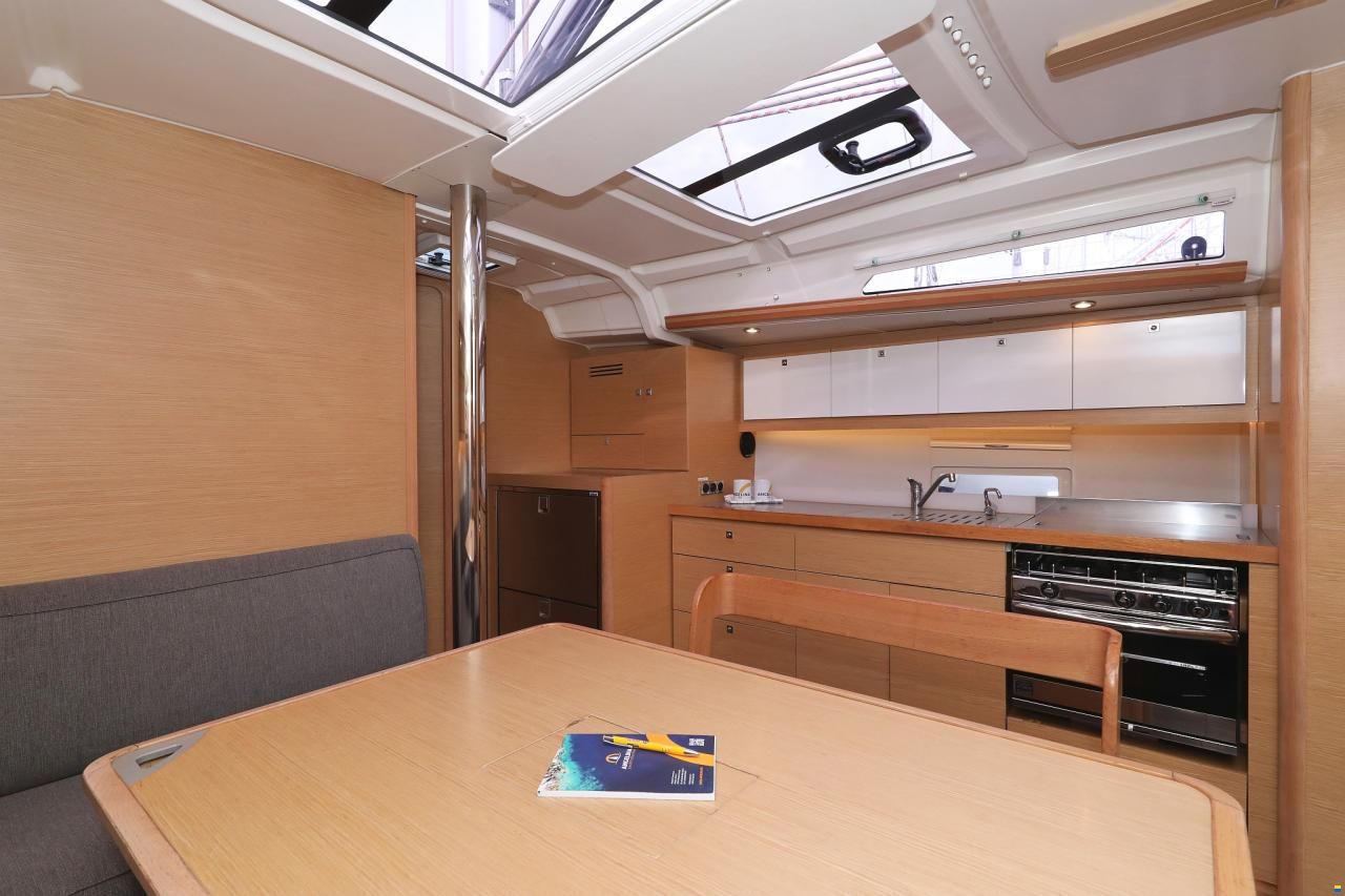 Dufour 430 GL