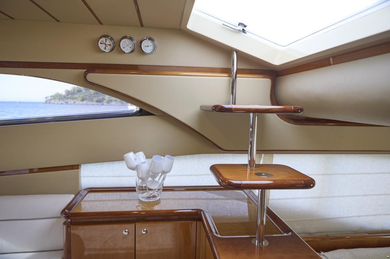 Ferretti 680