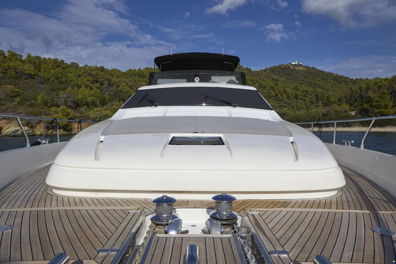 Ferretti 680