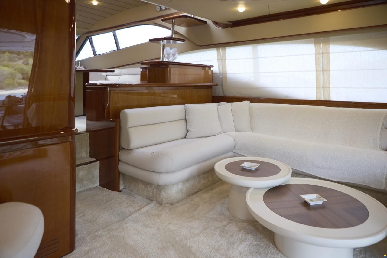 Ferretti 680