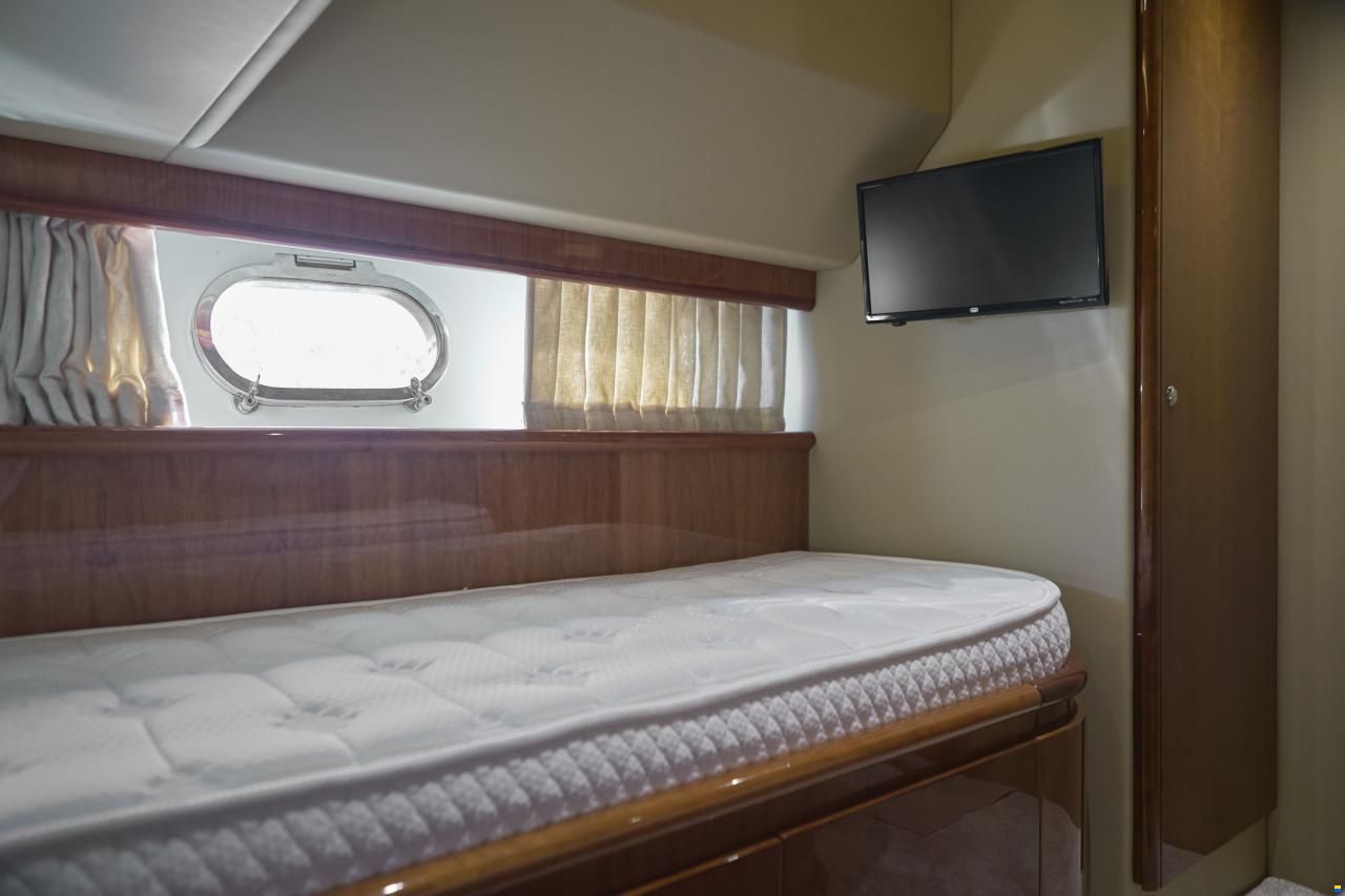 Ferretti 680