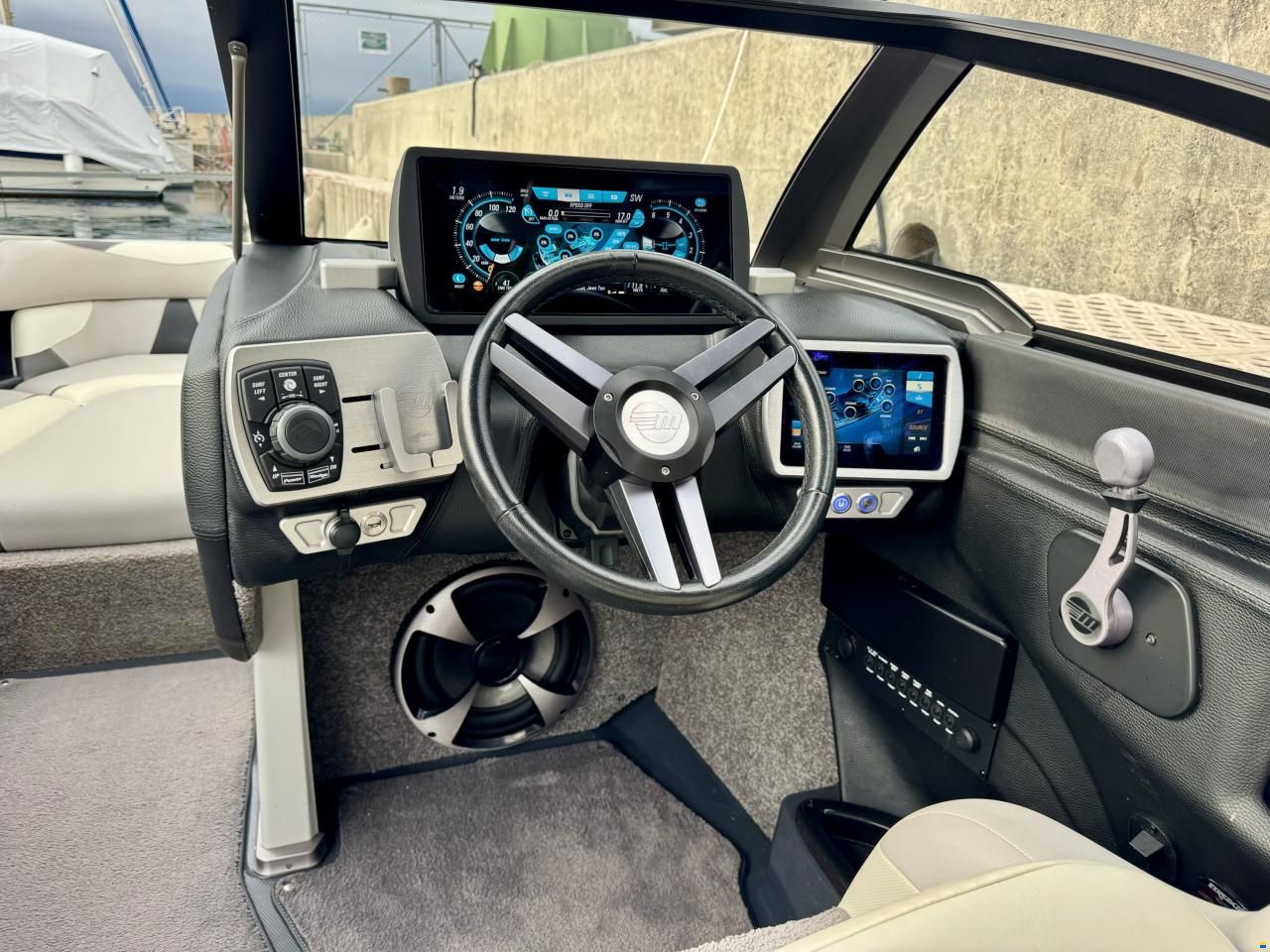 Malibu Wakesetter 22 VLX