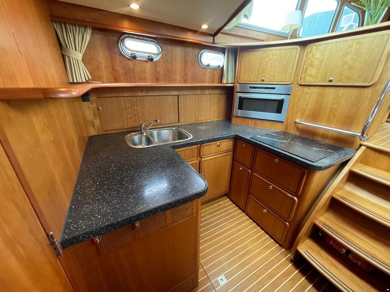 Linssen Grand Sturdy 430 AC MKII Twin Met