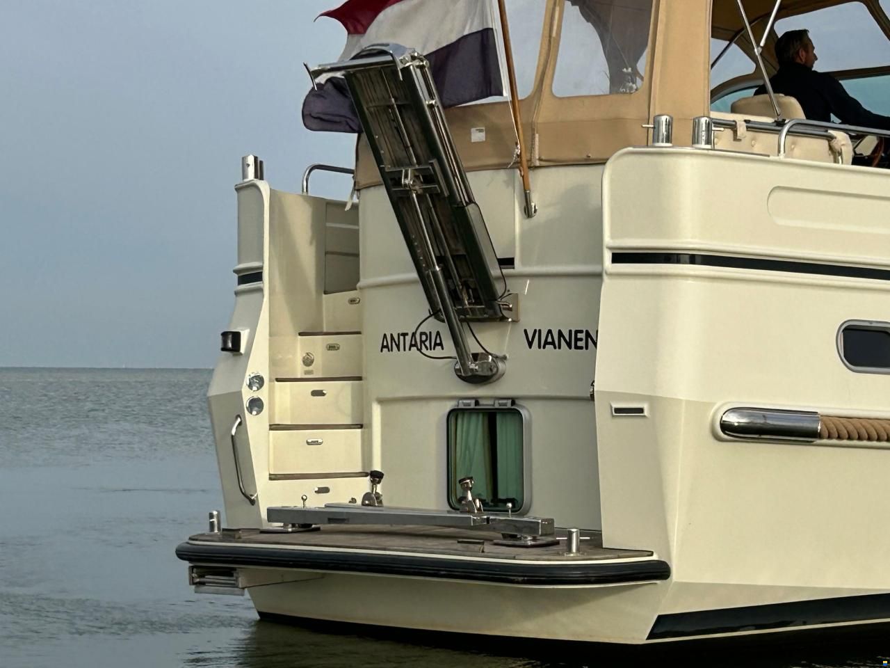 Linssen Grand Sturdy 430 AC MKII Twin Met