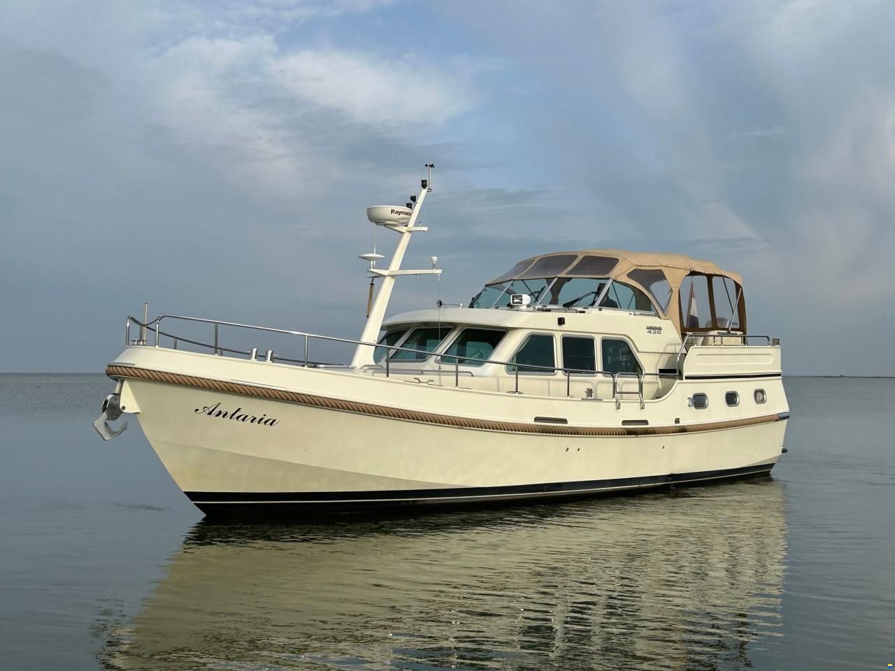 Linssen Grand Sturdy 430 AC MKII Twin Met