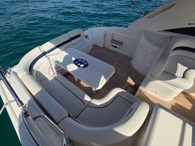 Princess Yachts International V42