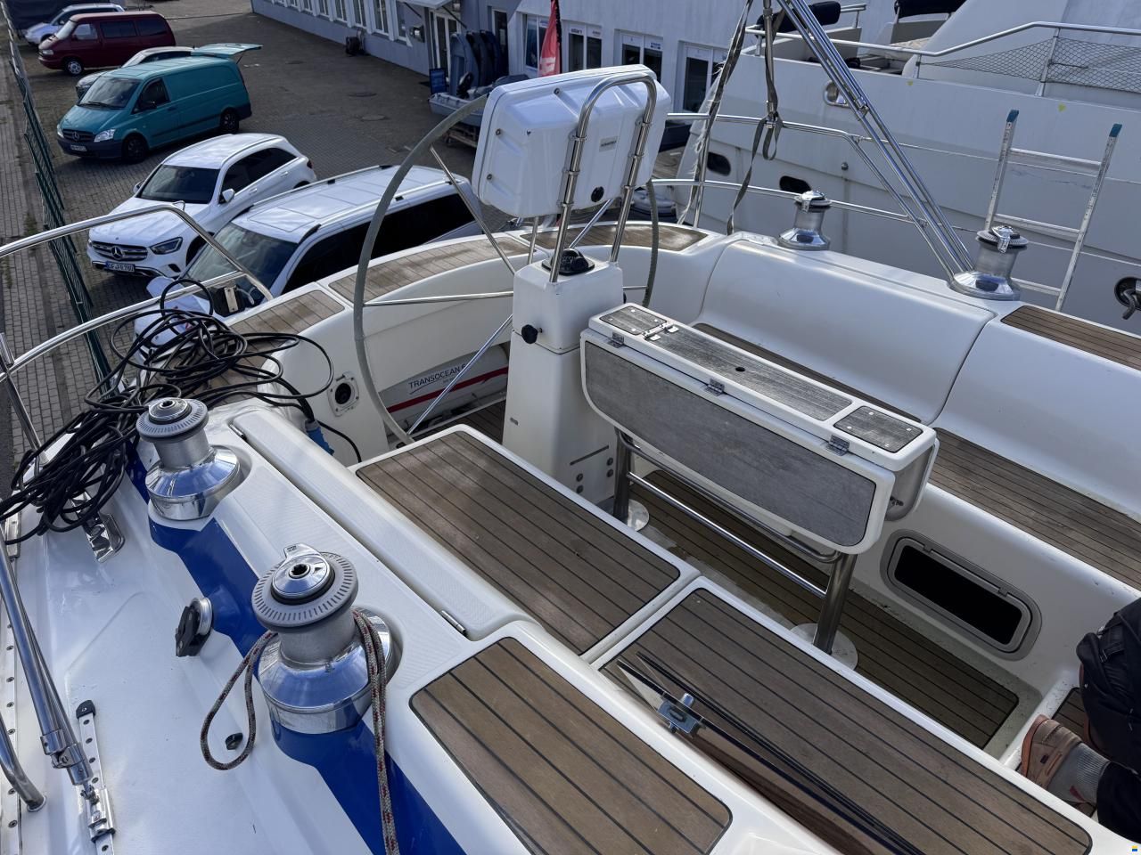 Bavaria 44