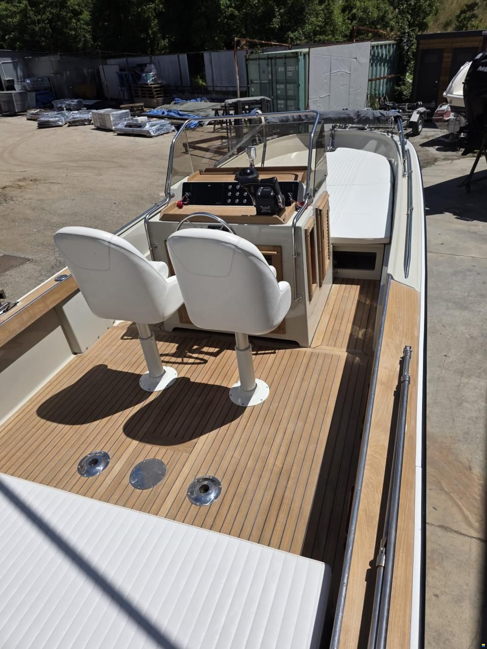 Boston Whaler Outrage 25