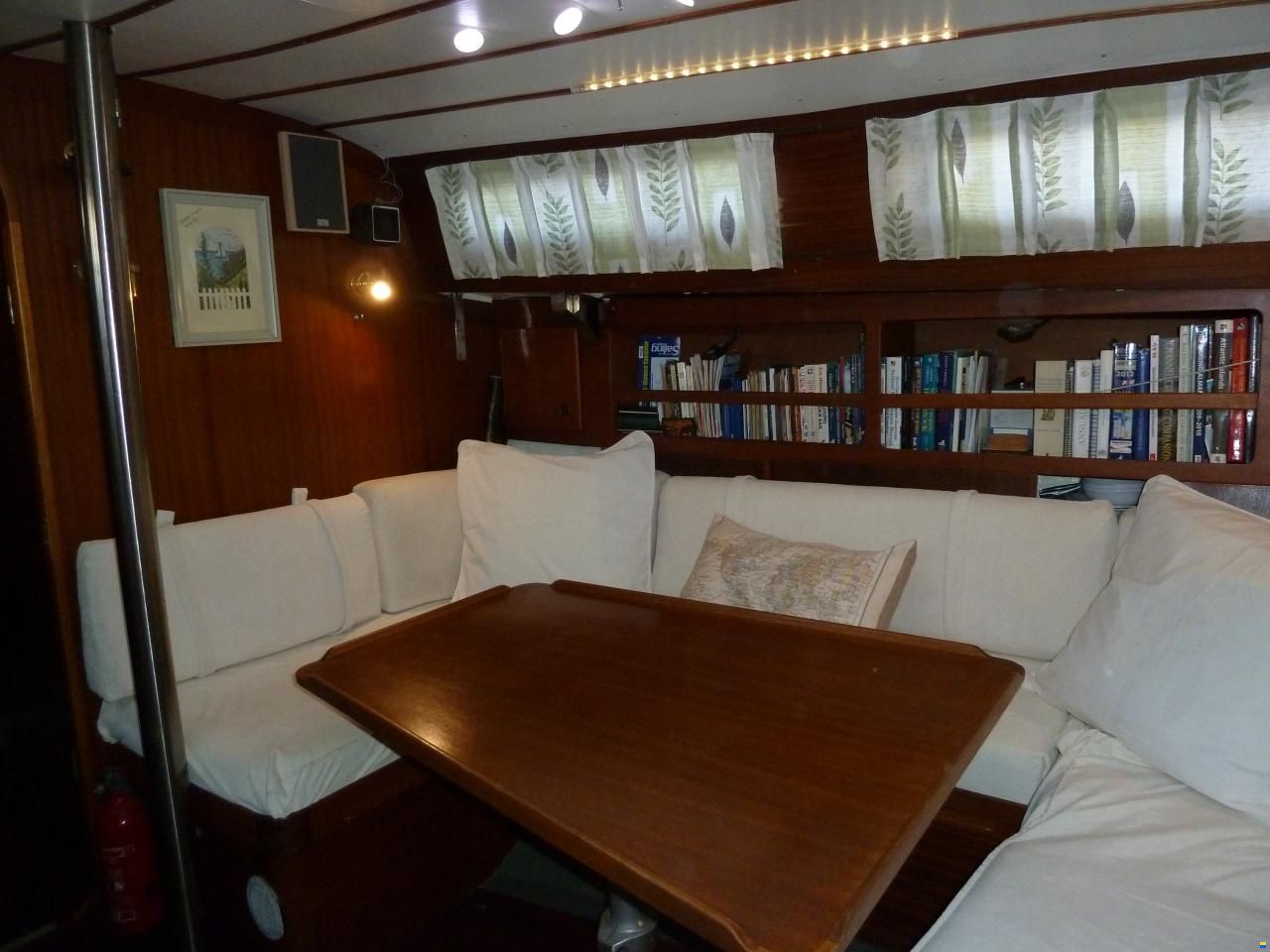 Coronet Elvstrom 38