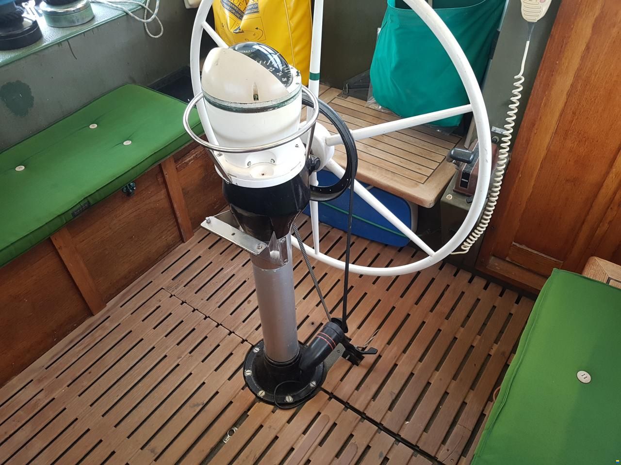 Coronet Elvstrom 38
