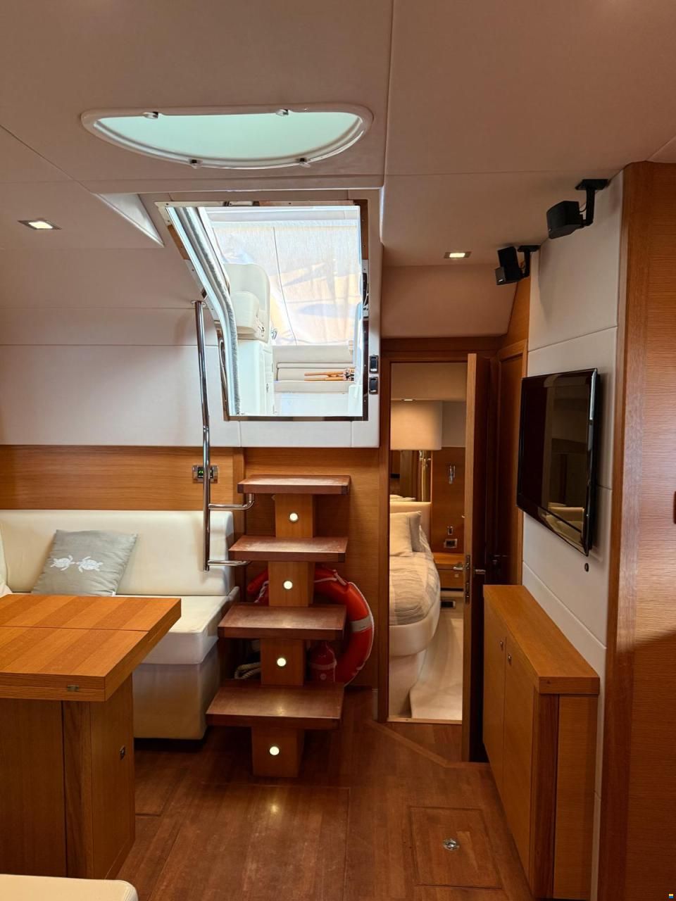 Sunseeker Portofino 48