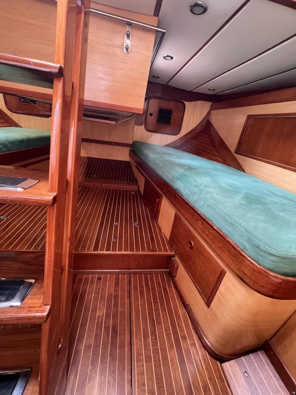 Nautors Swan Swan 55