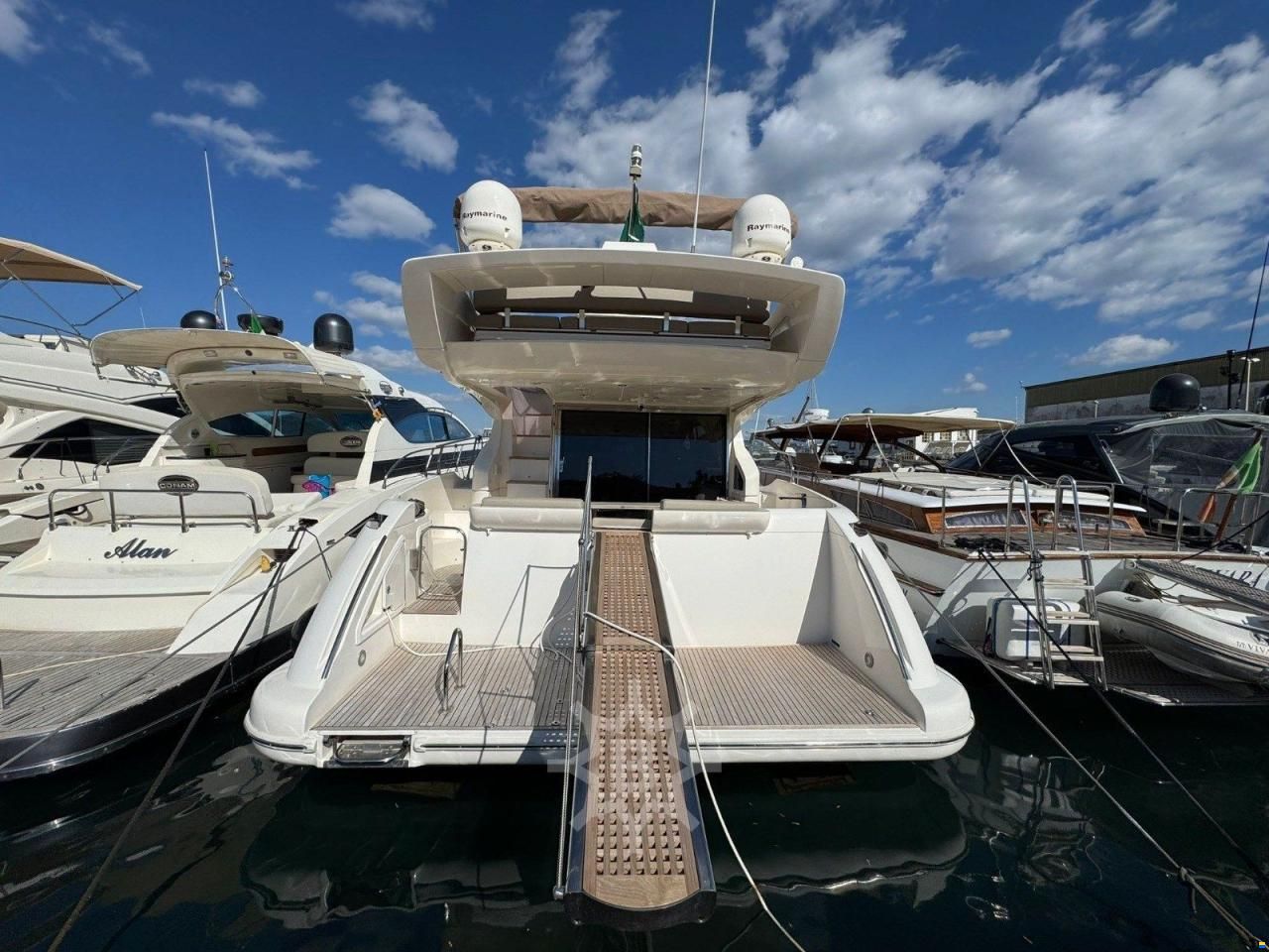Azimut 47