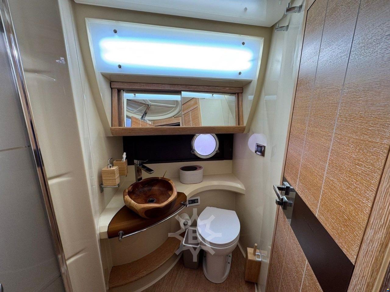 Azimut 47