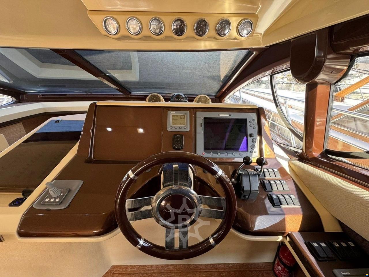 Azimut 47