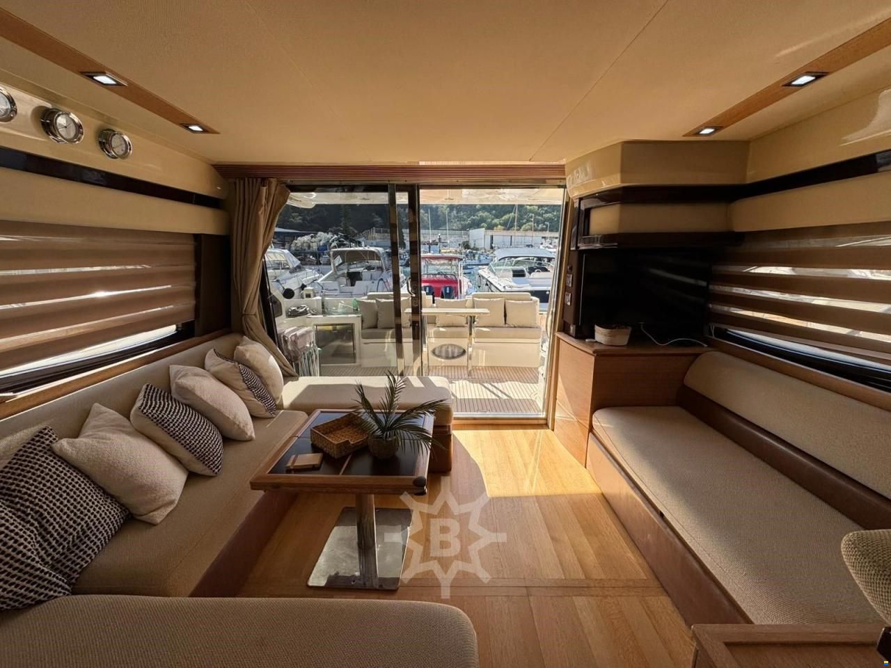 Azimut 47