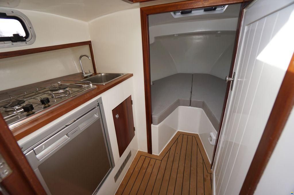 Lobster LB26 Classic Runabout