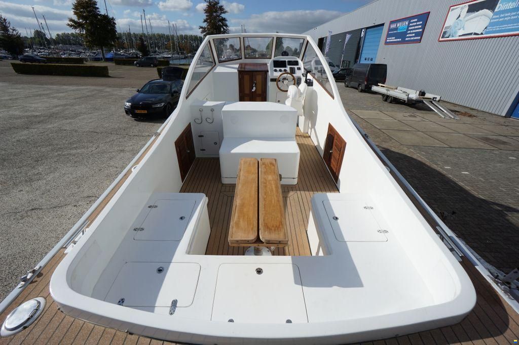 Lobster LB26 Classic Runabout