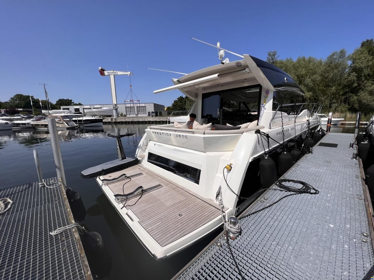 Prestige 460 S