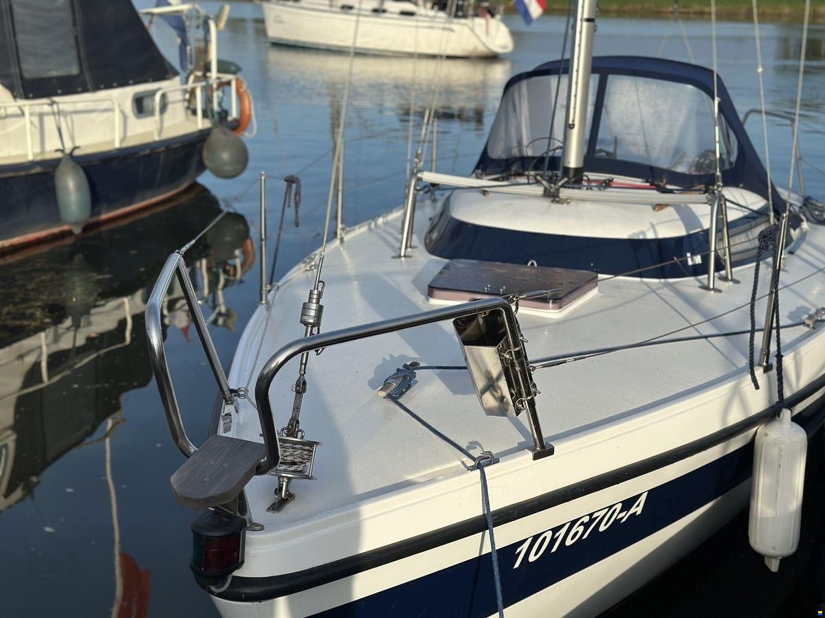 LM 22