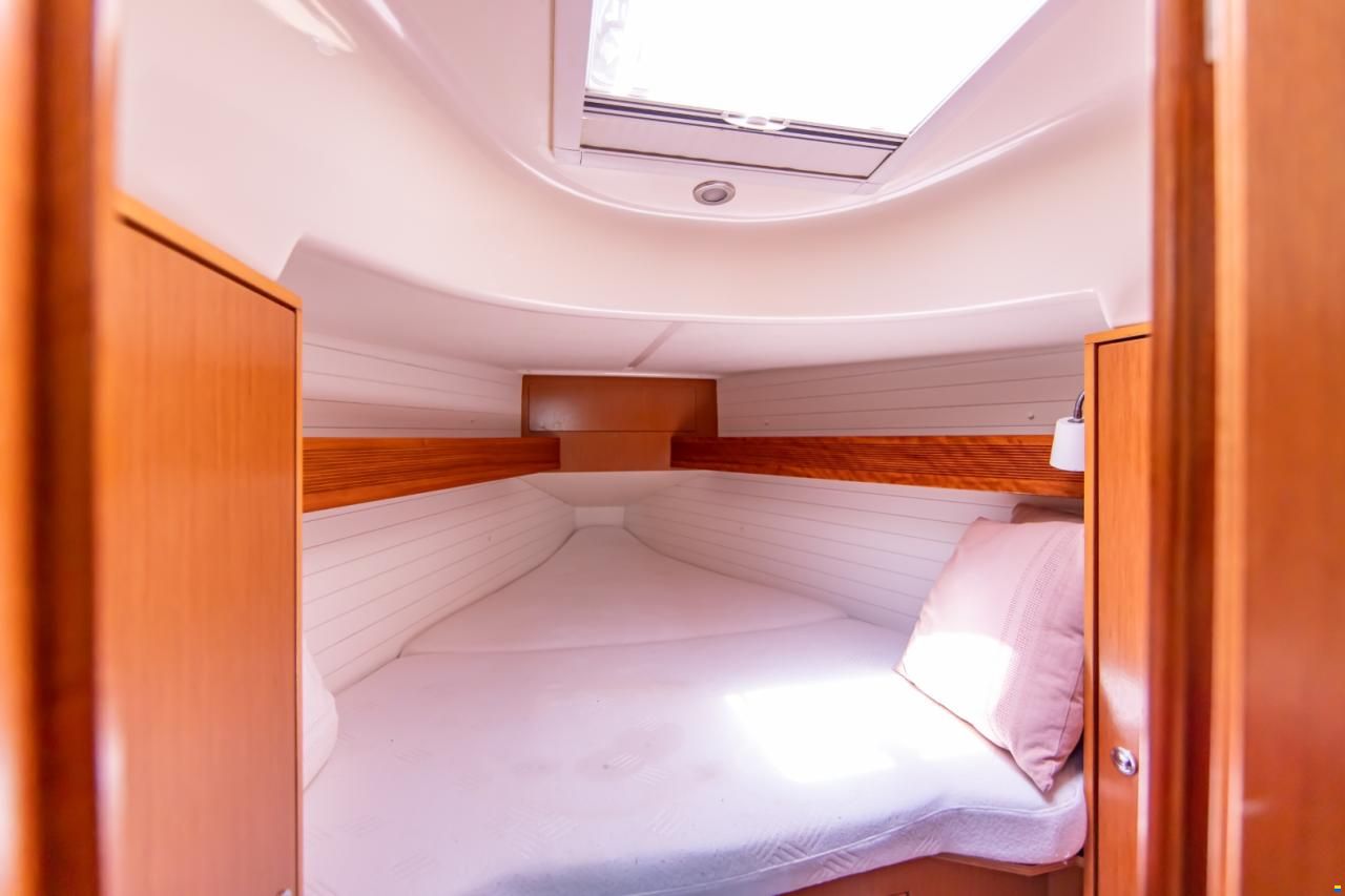 Bavaria CRUISER 32 - 2011
