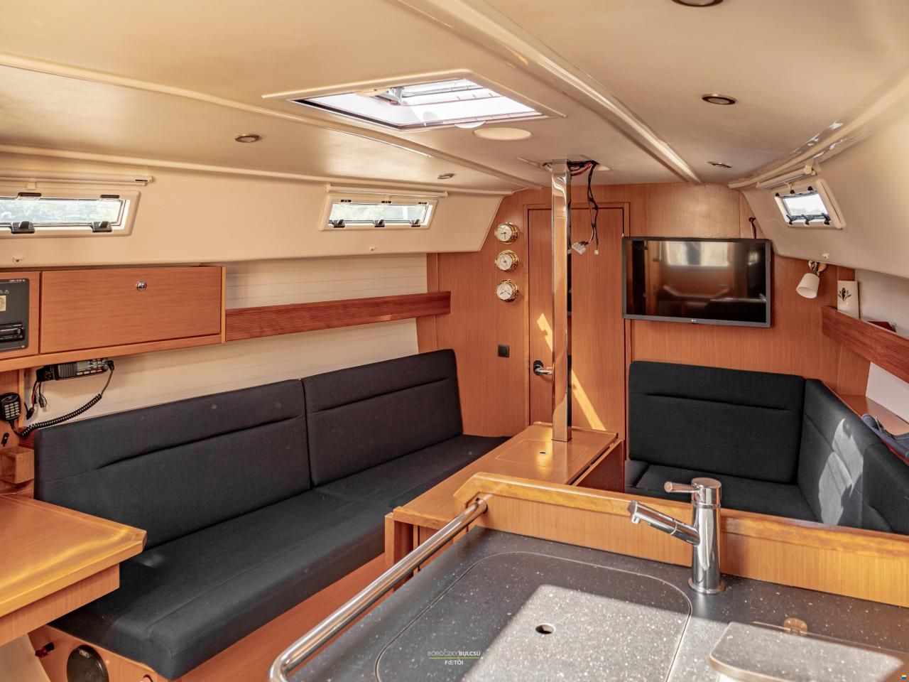 Bavaria CRUISER 32 - 2011