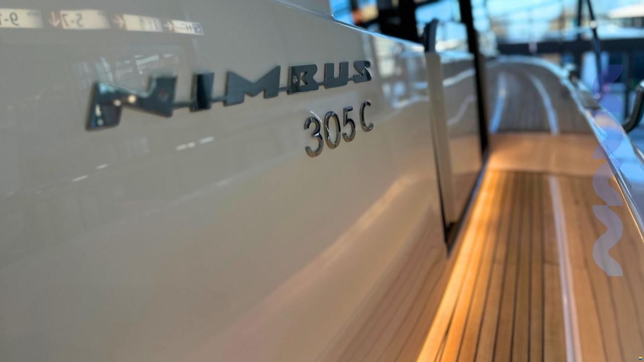 Nimbus 305 COUPE