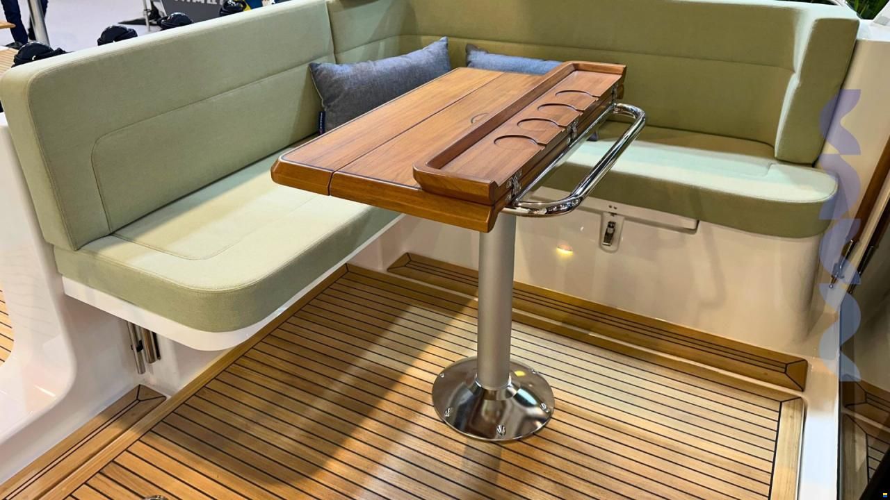Nimbus 305 COUPE