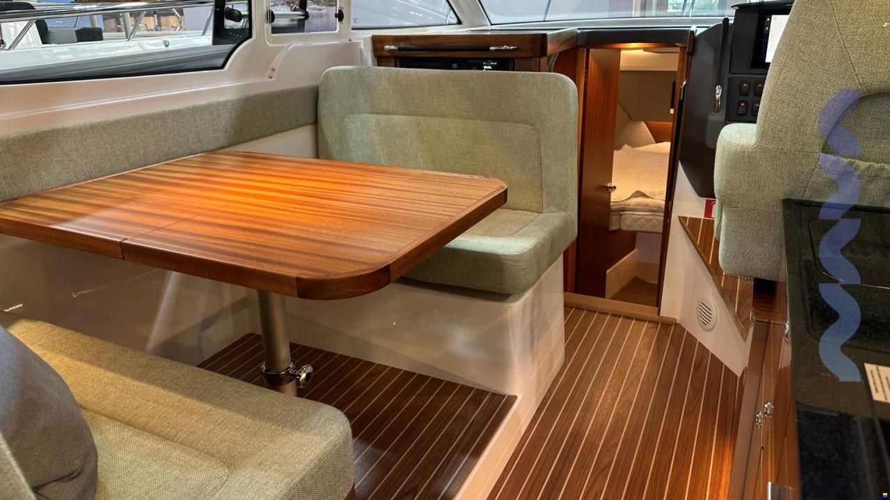 Nimbus 305 COUPE