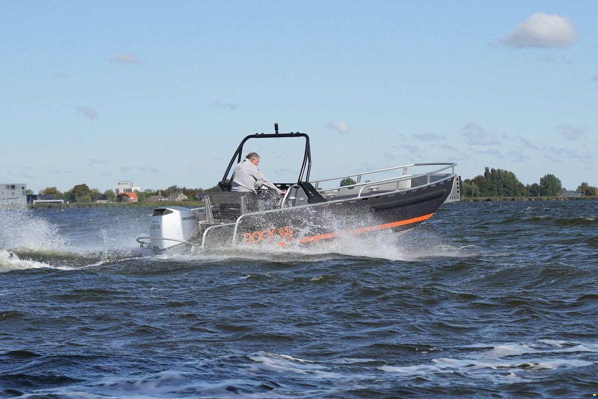 Dock Steel 650